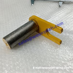 320E.8.3 300F 250500158 rear steering pin for XCMG LW300FN