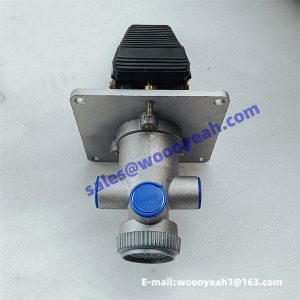 800988105 5004603 800988105 SLZD-3514002 brake control valve for XCMG LW300FV