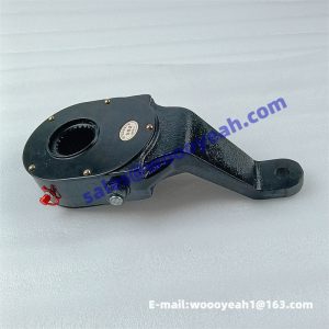 ZJ4110000308029 SQ3502145KG02 right adjusting arm for LGMG CMT96