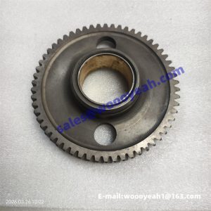 240100008281 W018101111 YTR.060100 idle gear assy for YTO
