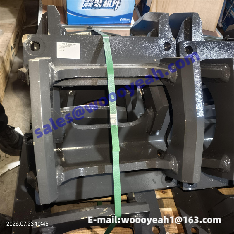 312717849 XE380GIV.01.3 chain guard frame for XCMG XE380