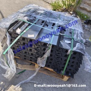 414112221 XDL216P-8001336 track shoe for XCMG XE370