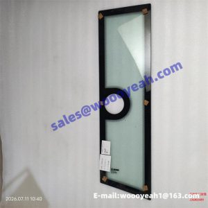 226802489 right door glass for XCMG XS123